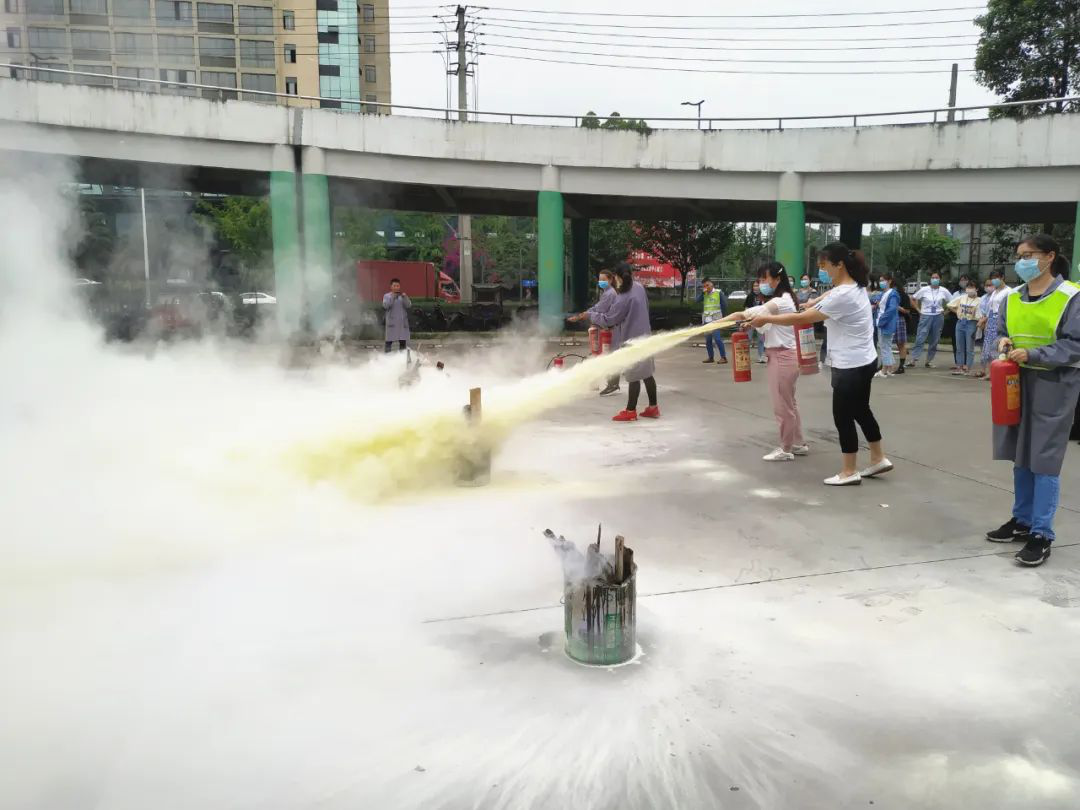 皇家国际官网药业，，，，，，，安全生产，，，，，，，始终如一